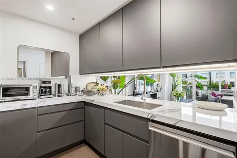 $529,000 | 3301 Northeast 1st Avenue, Unit H0805, Miami, FL 33137