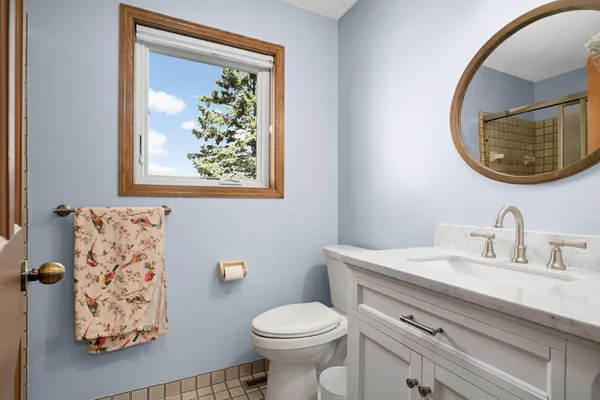 $499,000 | 13004 Highpoint Curve, Burnsville, MN 55337