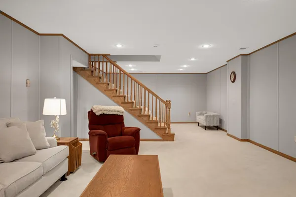 $499,000 | 13004 Highpoint Curve, Burnsville, MN 55337