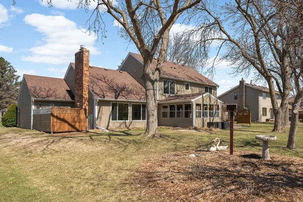 $499,000 | 13004 Highpoint Curve, Burnsville, MN 55337