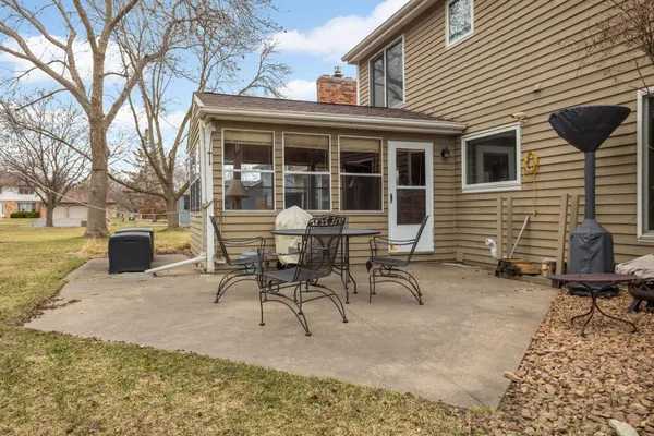 $499,000 | 13004 Highpoint Curve, Burnsville, MN 55337