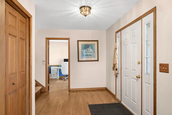 $499,000 | 13004 Highpoint Curve, Burnsville, MN 55337