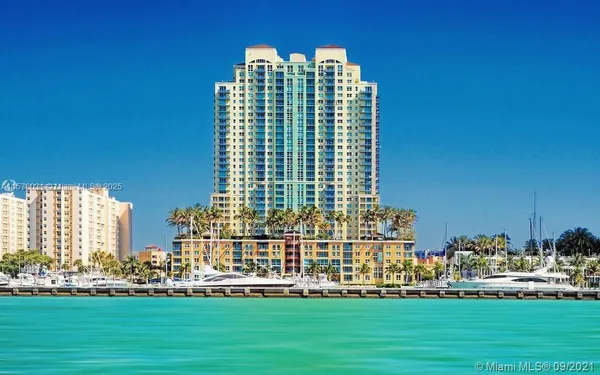 a view of a multi story building
