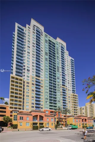$7,900 | 90 Alton Road, Unit 1411, Miami Beach, FL 33139