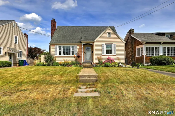 $775,000 | 182 Washington Parkway, Stratford, CT 06615