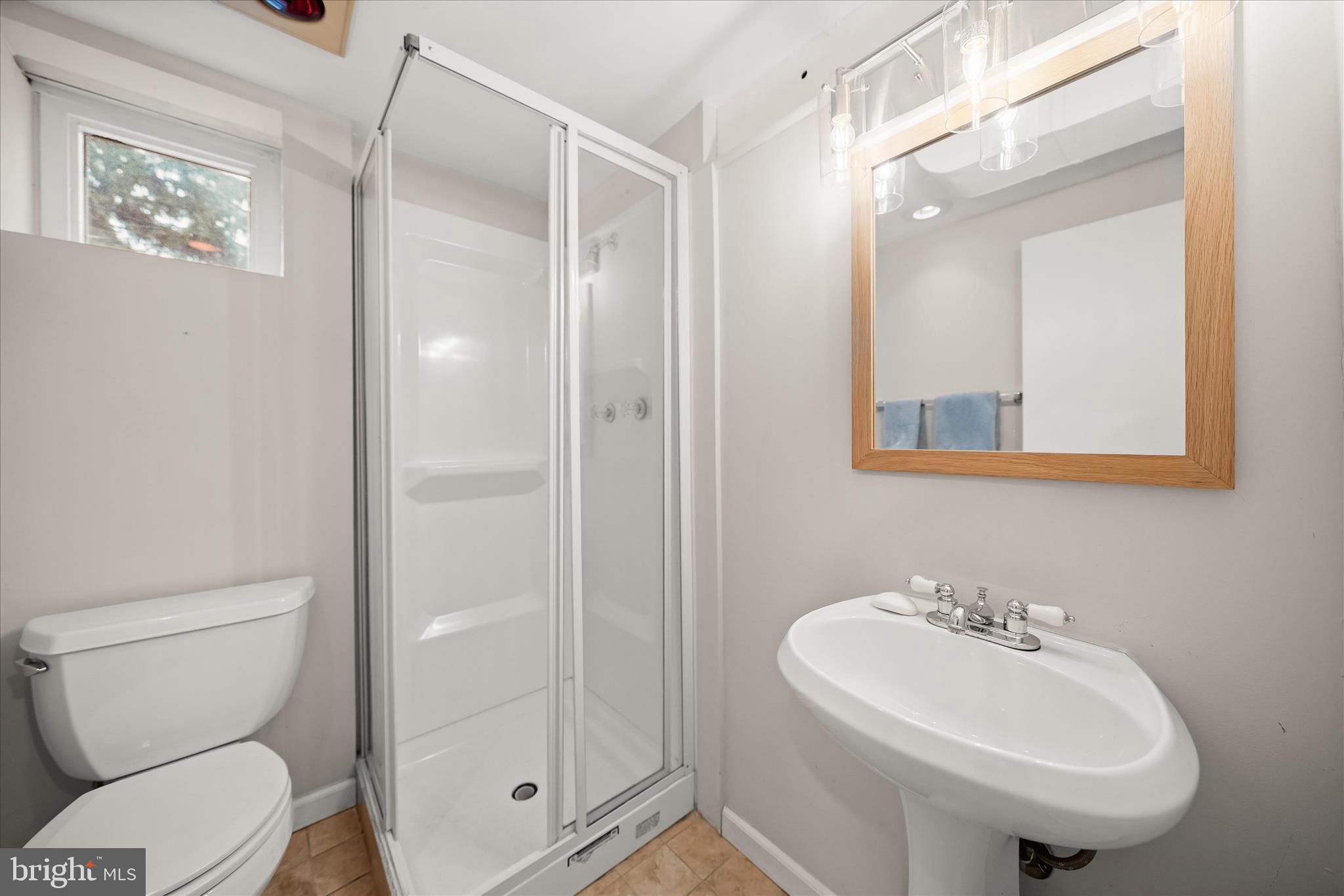 10310 Naglee Road Silver Spring, MD 20903 - Photo 35 of 40 Lower Level Full Bath