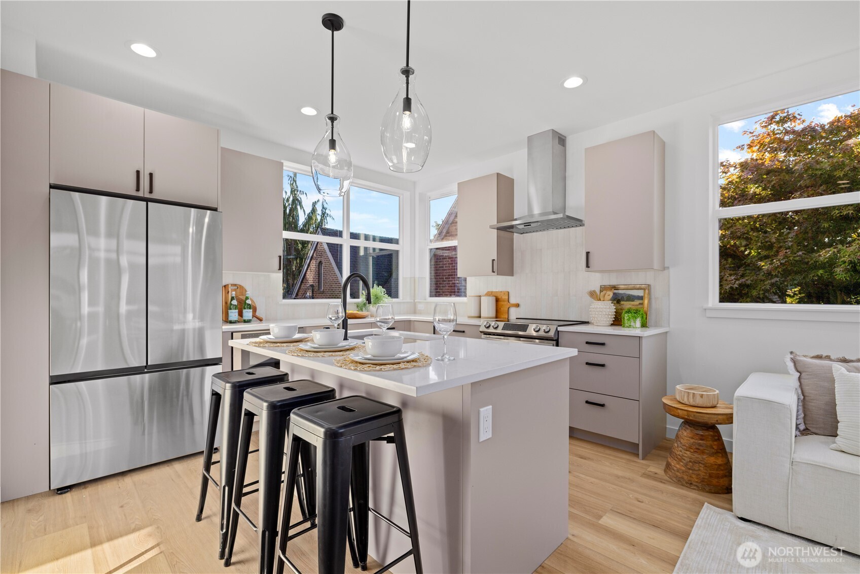 1706 North 47th Street Seattle, WA 98103 - Photo 11 of 33