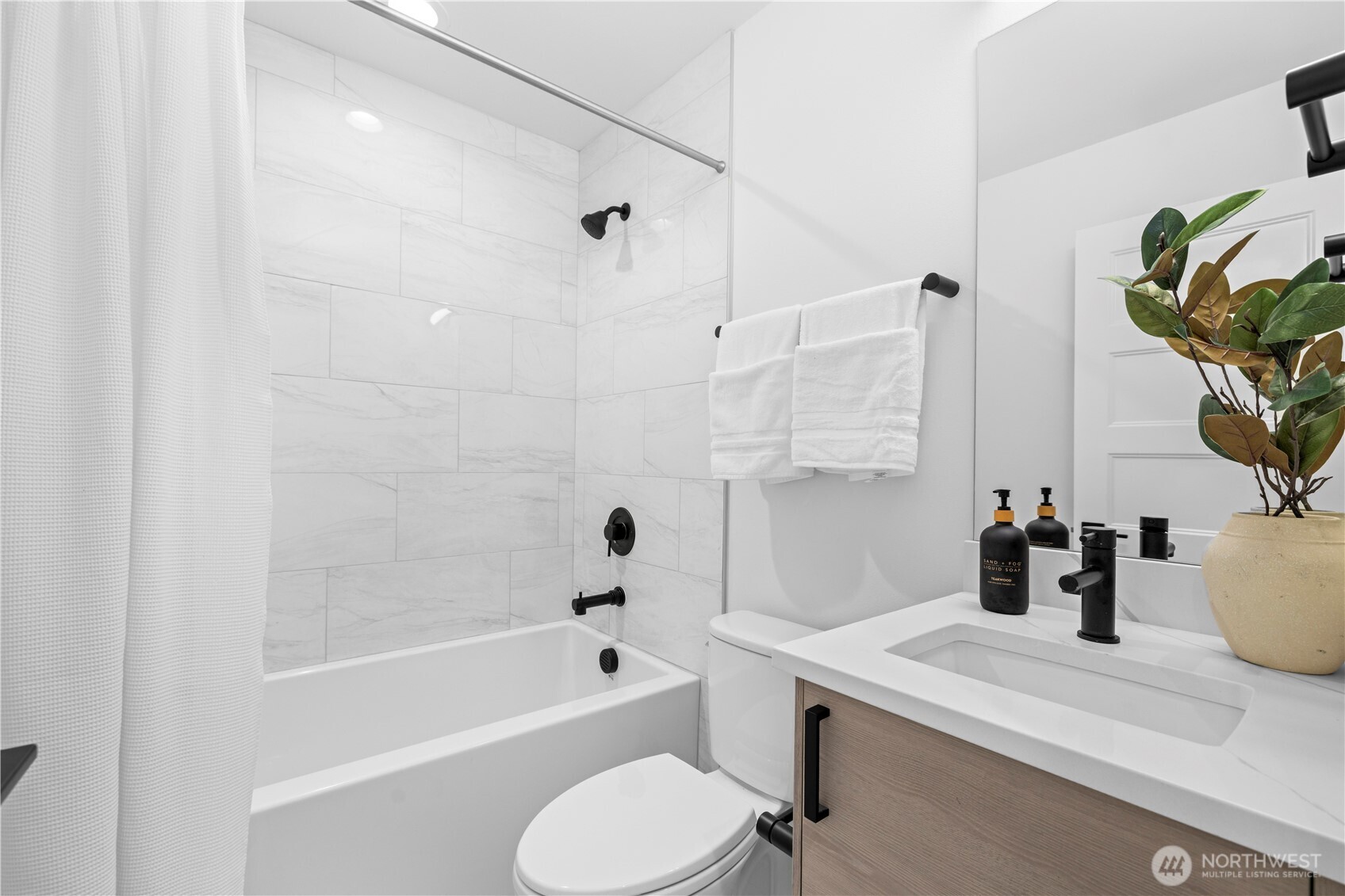 1706 North 47th Street Seattle, WA 98103 - Photo 25 of 33