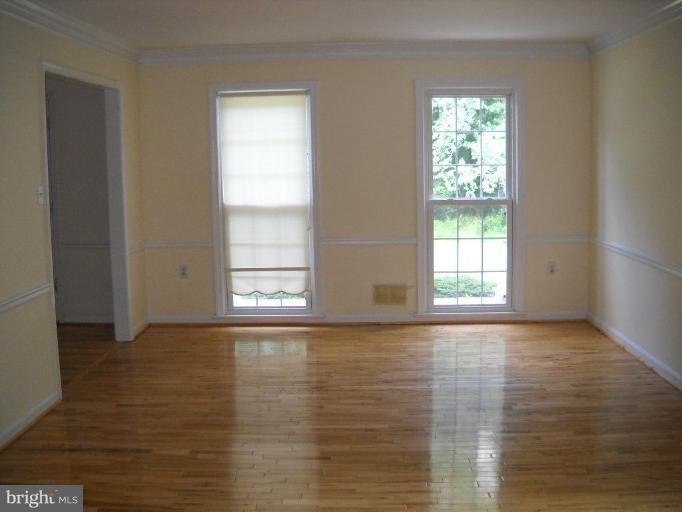 1704 Chapel Hill Road Silver Spring, MD 20906 - Photo 3 of 13 Living Room