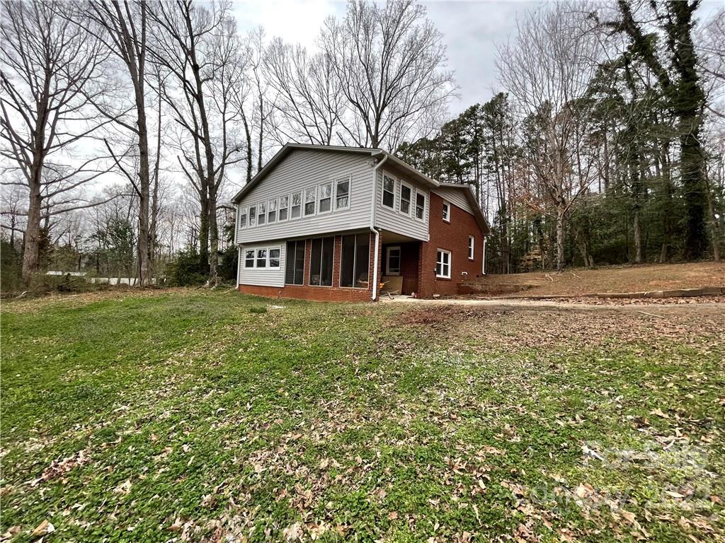 1001 Mauney Road Stanley, NC 28164 - Photo 1 of 19 Gallery Image 1