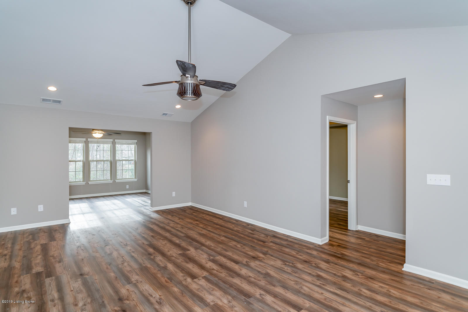 6538 Renate Road Louisville, KY 40291 - Photo 6 of 39 6538 Renate Rd L-22
