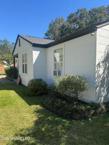 $105,000 | 811 Kenwood Lane, Natchez, MS 39120