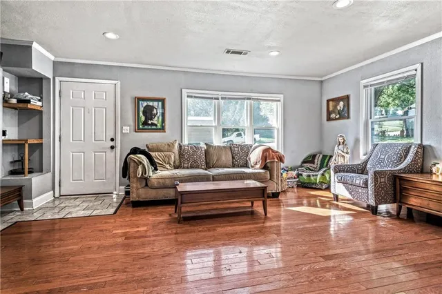 $200,000 | 6522 Kimball Avenue, Kansas City, KS 66104