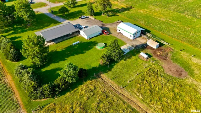 $349,900 | 232 Palm Lane, Louisville, IL 62858