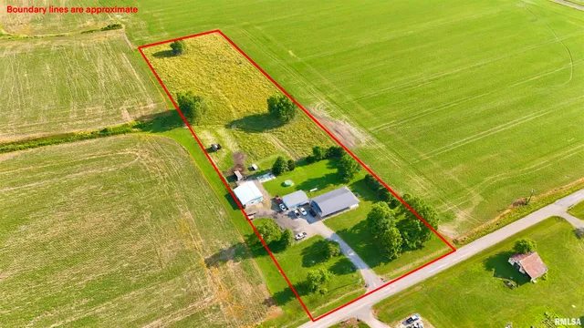 $349,900 | 232 Palm Lane, Louisville, IL 62858