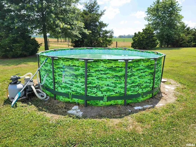 $349,900 | 232 Palm Lane, Louisville, IL 62858