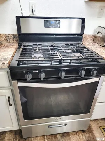 $349,900 | 232 Palm Lane, Louisville, IL 62858