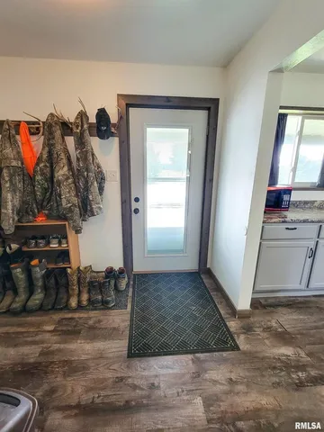 $349,900 | 232 Palm Lane, Louisville, IL 62858