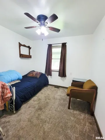 $349,900 | 232 Palm Lane, Louisville, IL 62858