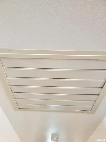 $349,900 | 232 Palm Lane, Louisville, IL 62858