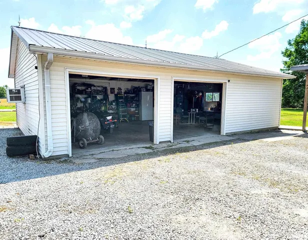 $349,900 | 232 Palm Lane, Louisville, IL 62858