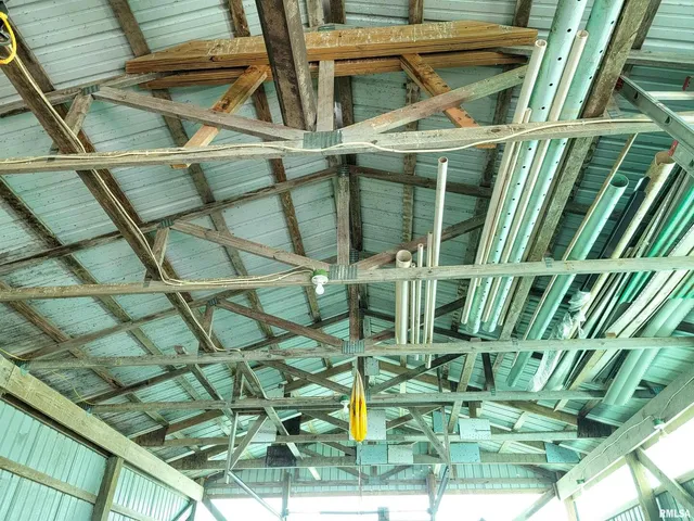 $349,900 | 232 Palm Lane, Louisville, IL 62858