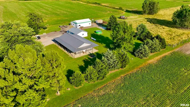 $349,900 | 232 Palm Lane, Louisville, IL 62858