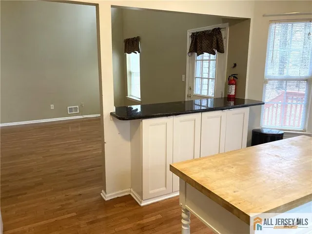 $3,800 | 212 Hawthorne Road, North Brunswick, NJ 08902