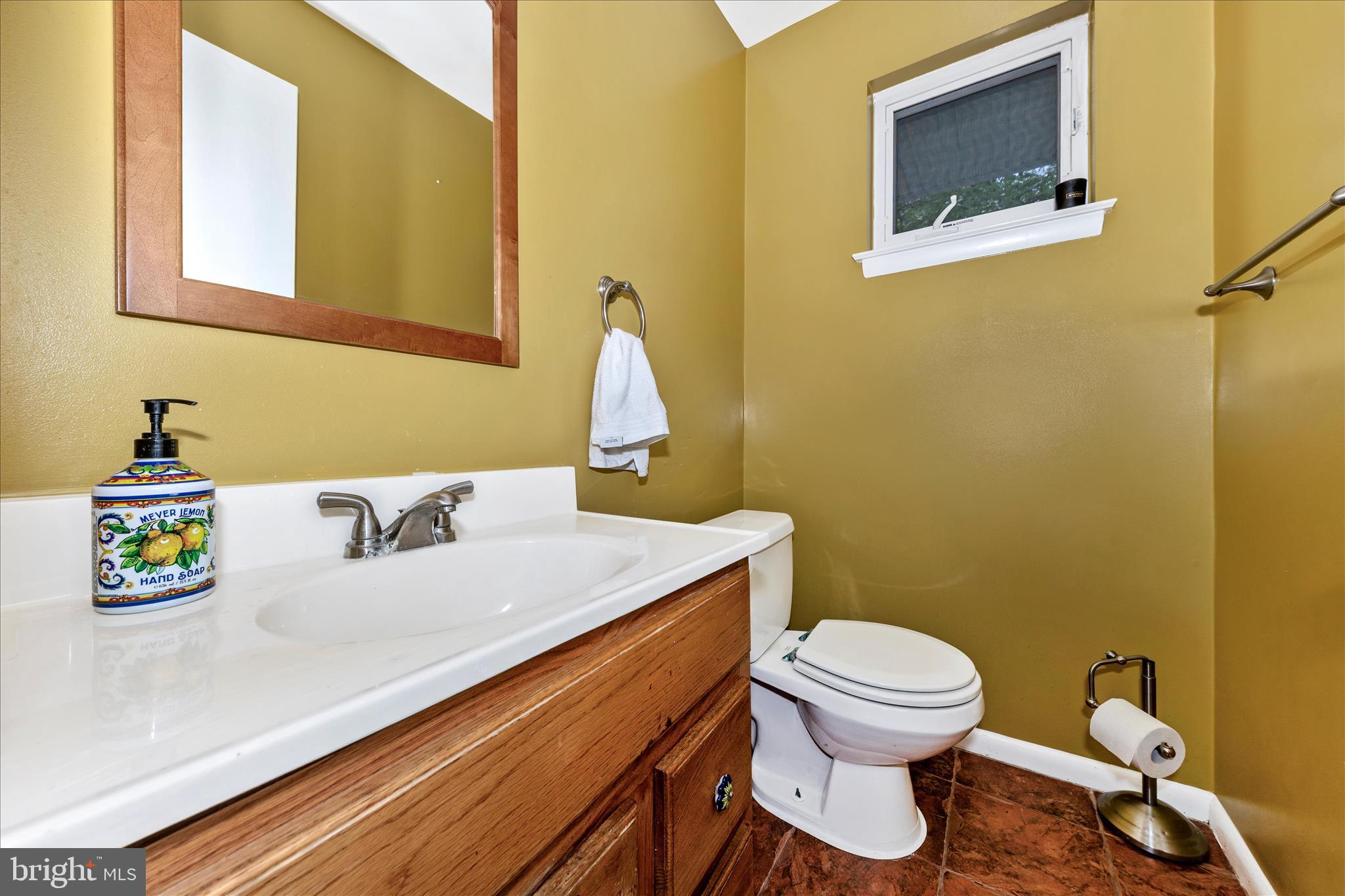 11412 Fairoak Drive Silver Spring, MD 20902 - Photo 15 of 48 Powder Room