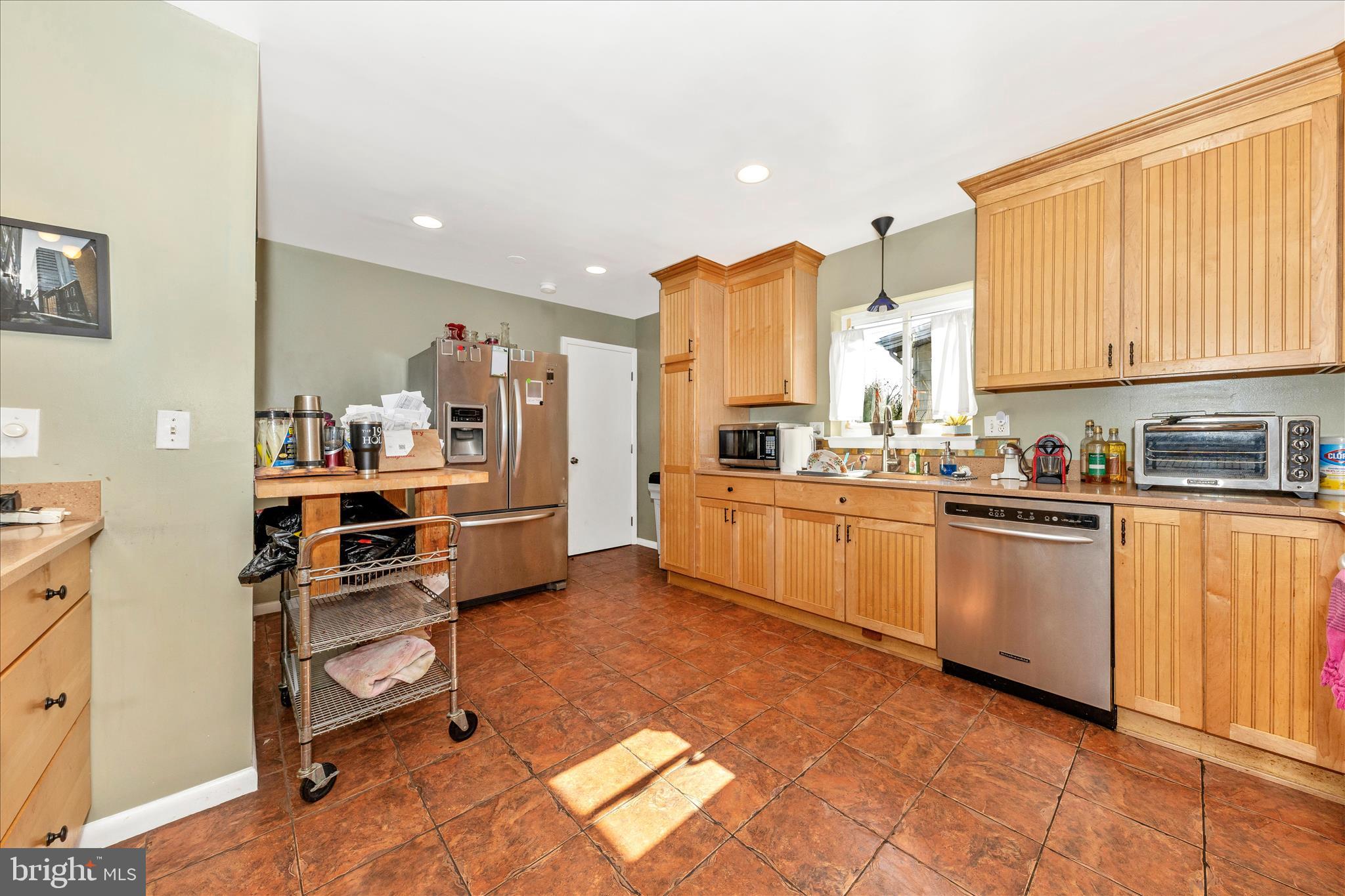 11412 Fairoak Drive Silver Spring, MD 20902 - Photo 15 of 49 Kitchen