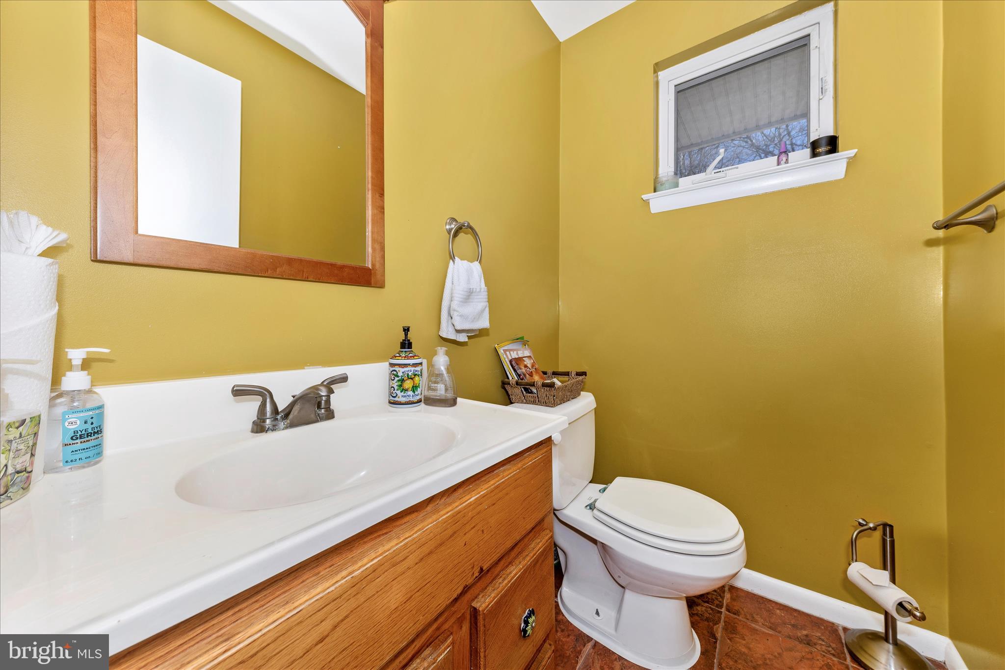 11412 Fairoak Drive Silver Spring, MD 20902 - Photo 17 of 49 Powder Room