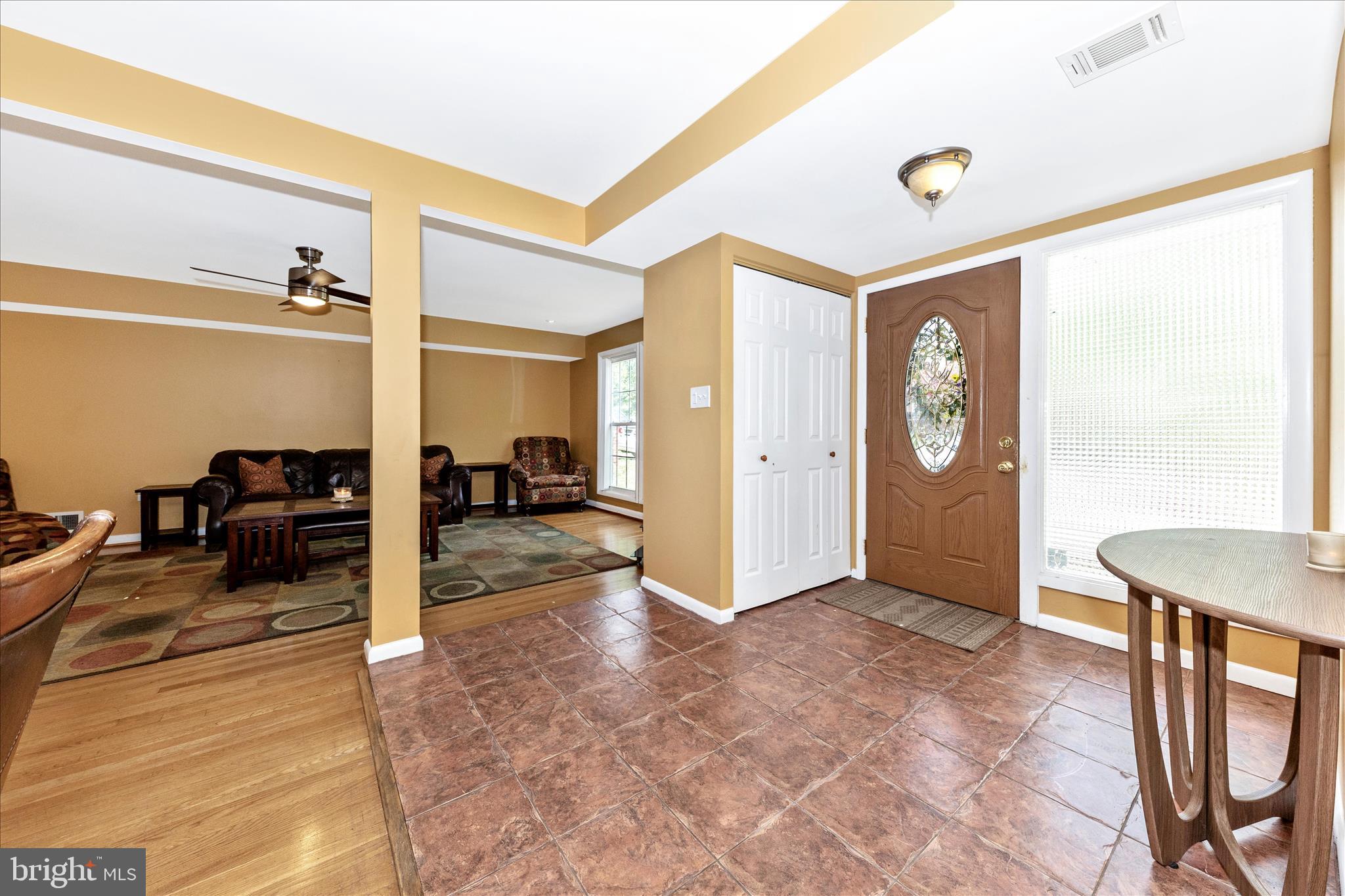 11412 Fairoak Drive Silver Spring, MD 20902 - Photo 5 of 48 Foyer