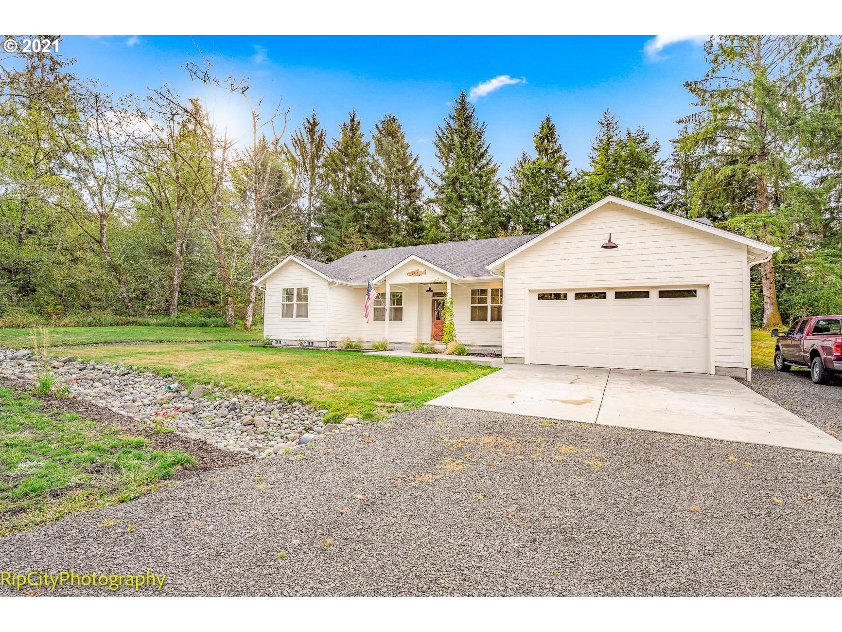92231 Simonsen Road Astoria, OR 97103 - Photo 2 of 32 Gallery Image 2