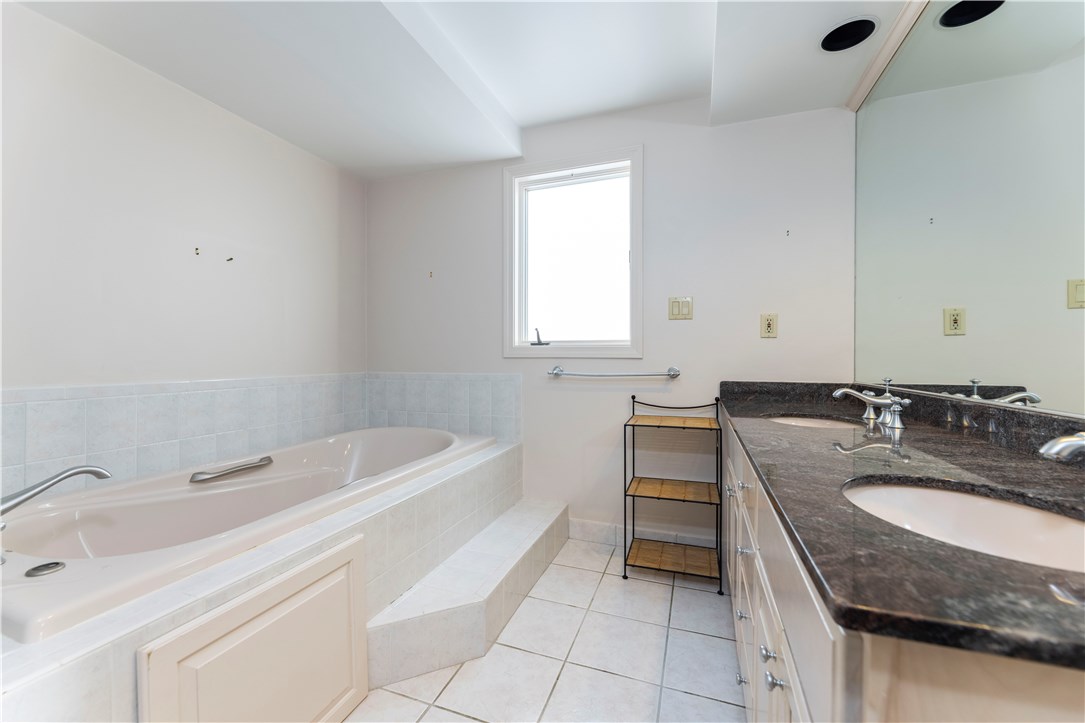 101 Ocean Road Narragansett, RI 02882 - Photo 18 of 33