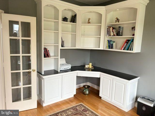 2601 Mill Race Road Frederick, MD 21701 - Photo 11 of 42 a room with a workspace and a window