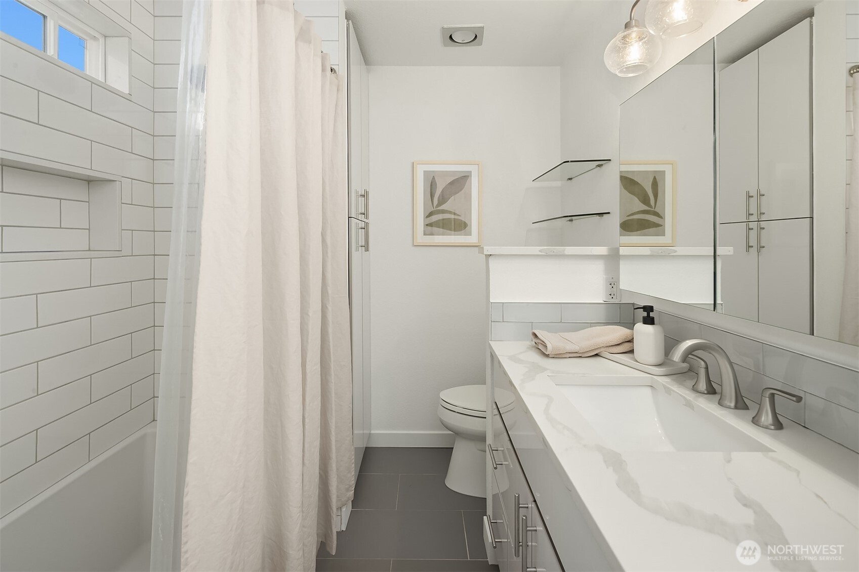 756 North 72nd Street, Unit 204 Seattle, WA 98103 - Photo 13 of 24