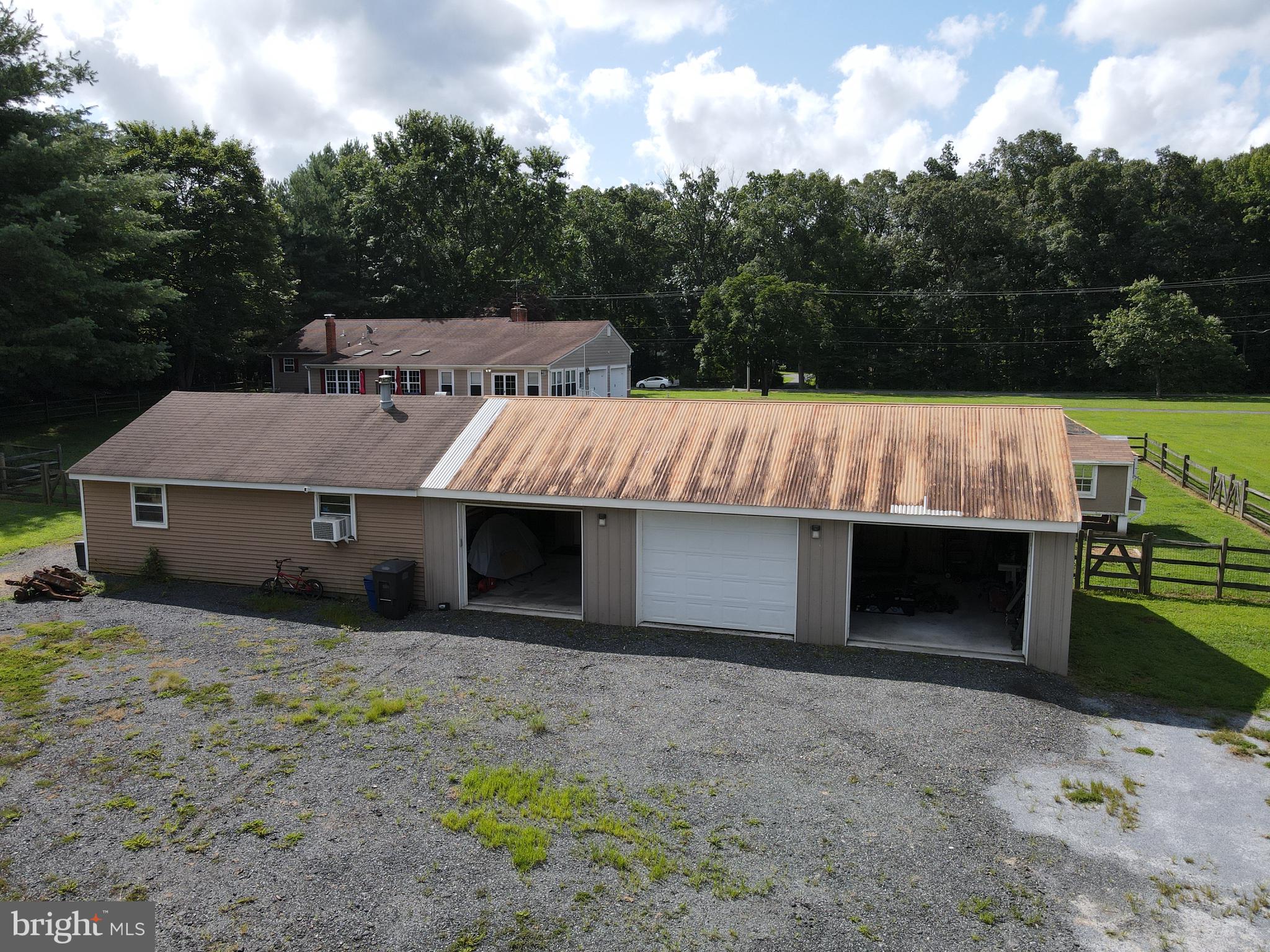 483 Elk Forest Road Elkton, MD 21921 - Photo 34 of 43 4 car detached garage with car lift (4th bay is on