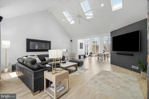 $2,195,000 | 11309 Hidden Hollow Court, Potomac, MD 20854