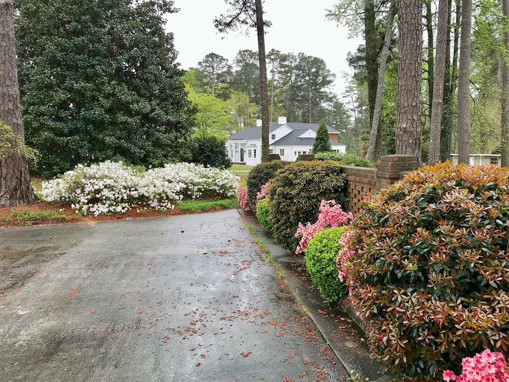 1379 Augusta Road Thomson, GA 30824 - Photo 6 of 45