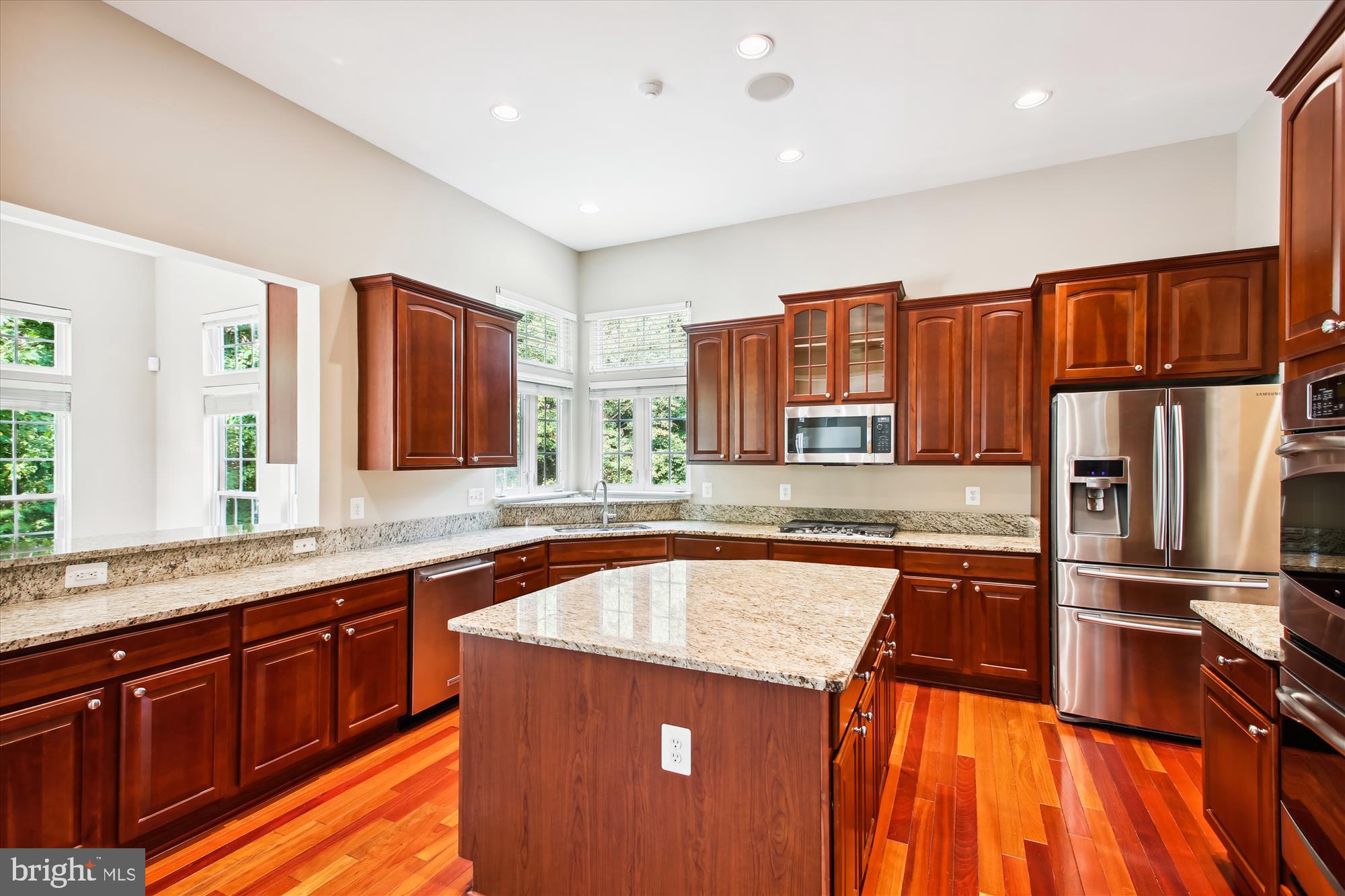 7232 Rita Gray Loop Alexandria, VA 22315 - Photo 17 of 72 Gallery Image 17