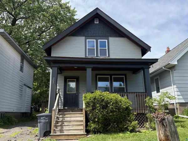 $210,000 | 205 Parkland Avenue, Duluth, MN 55805
