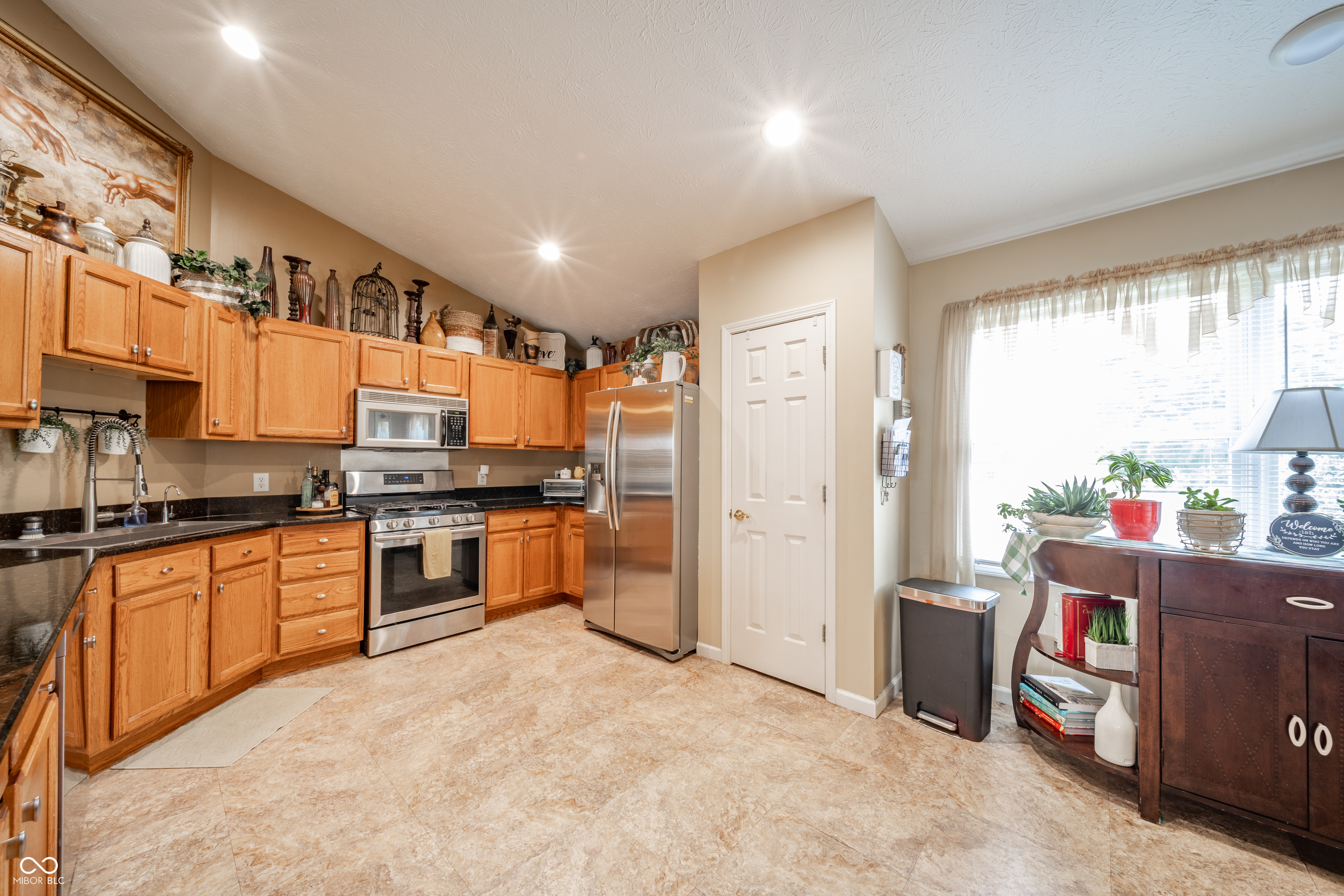 621 Buck Lane Pendleton, IN 46064 - Photo 11 of 43