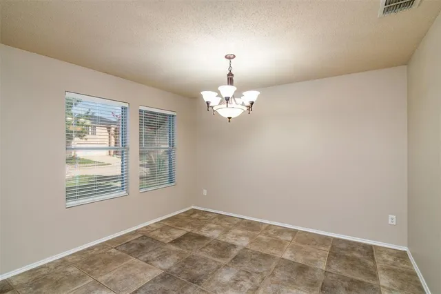 a view of empty room with window