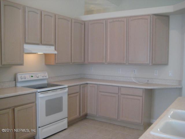 944 Ridgewood Lane St. Augustine, FL 32086 - Photo 3 of 22 Kitchen