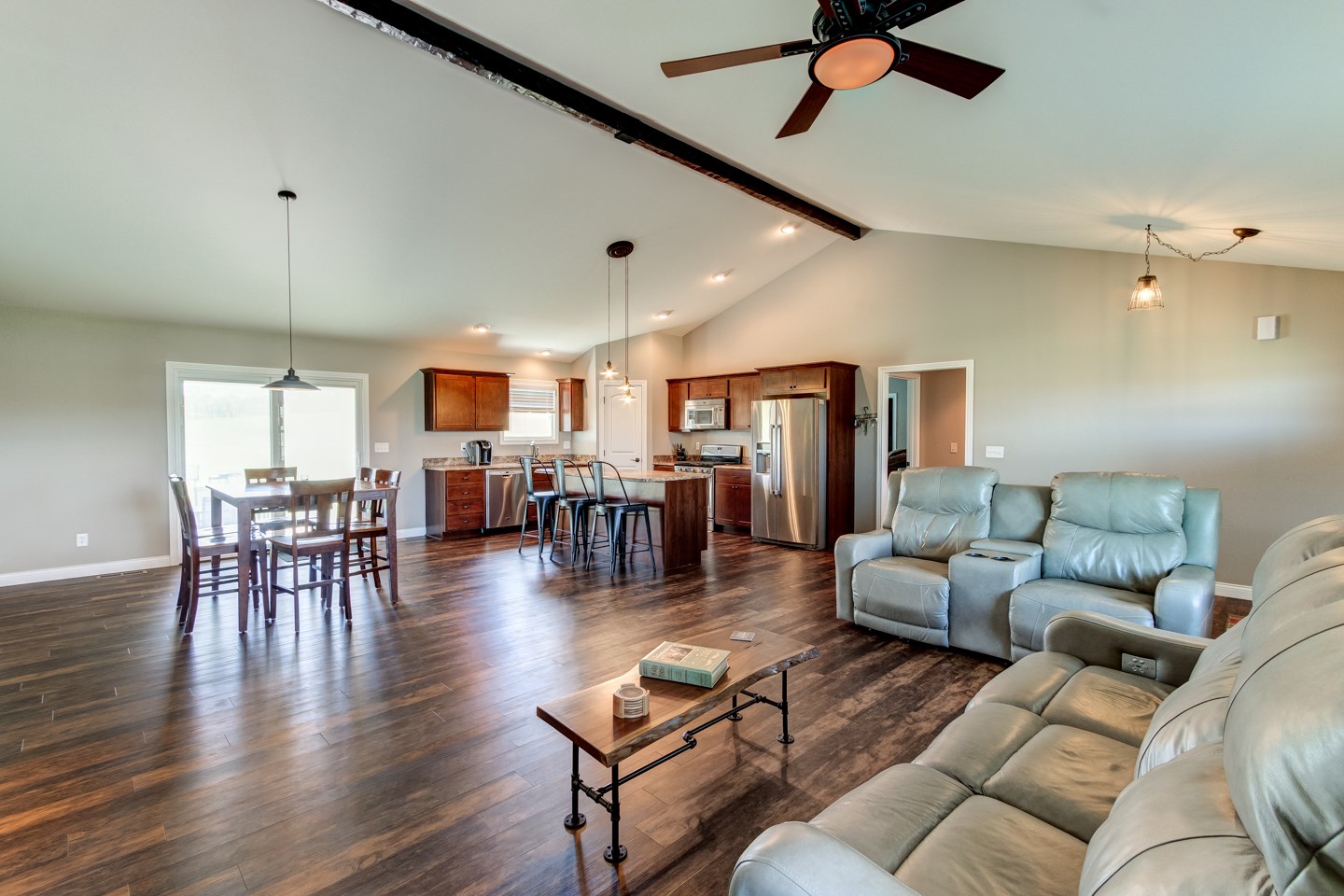 8701 Waltz Road Mount Vernon, IN 47620 - Photo 4 of 36 Gallery Image 4