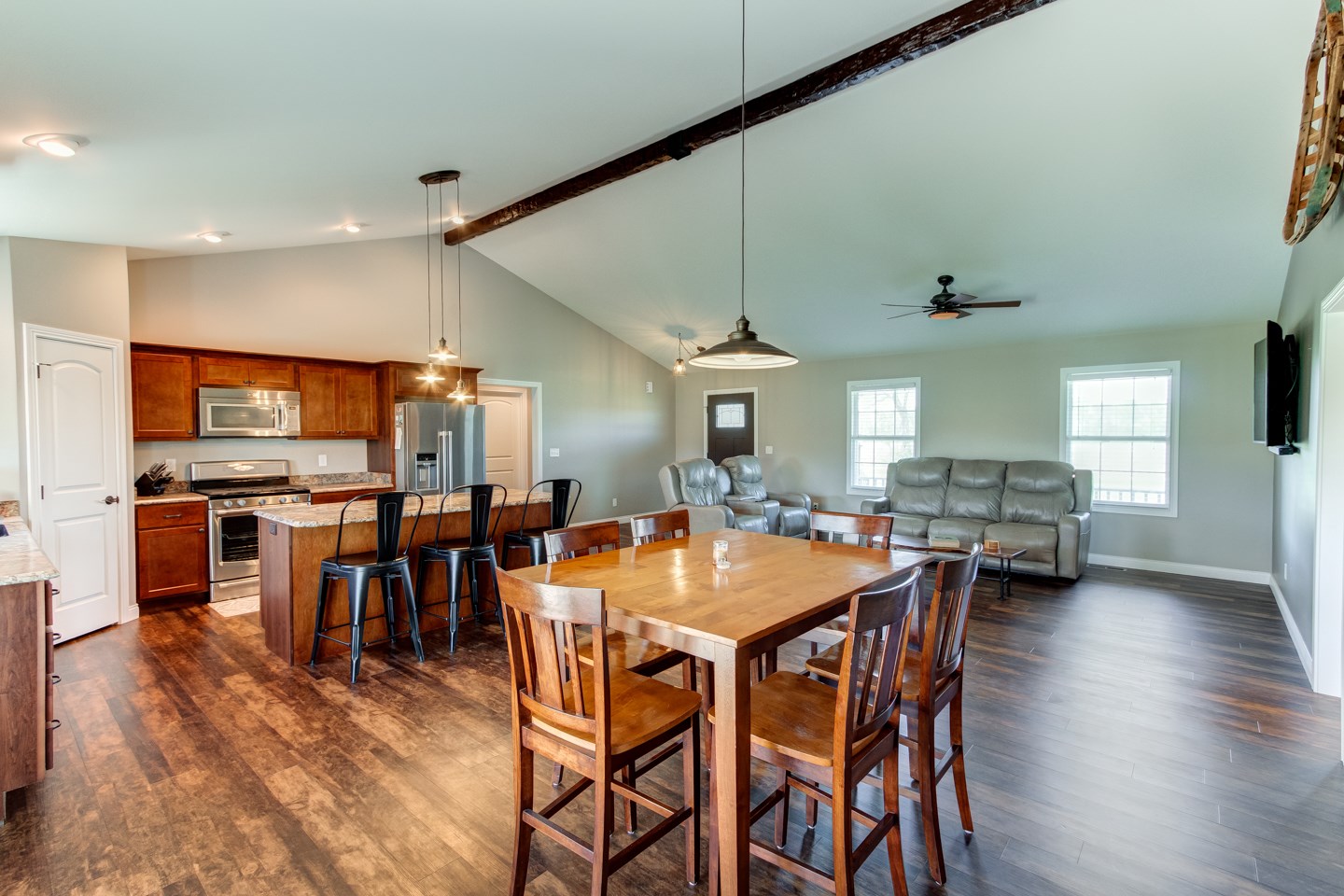8701 Waltz Road Mount Vernon, IN 47620 - Photo 8 of 36 Gallery Image 8