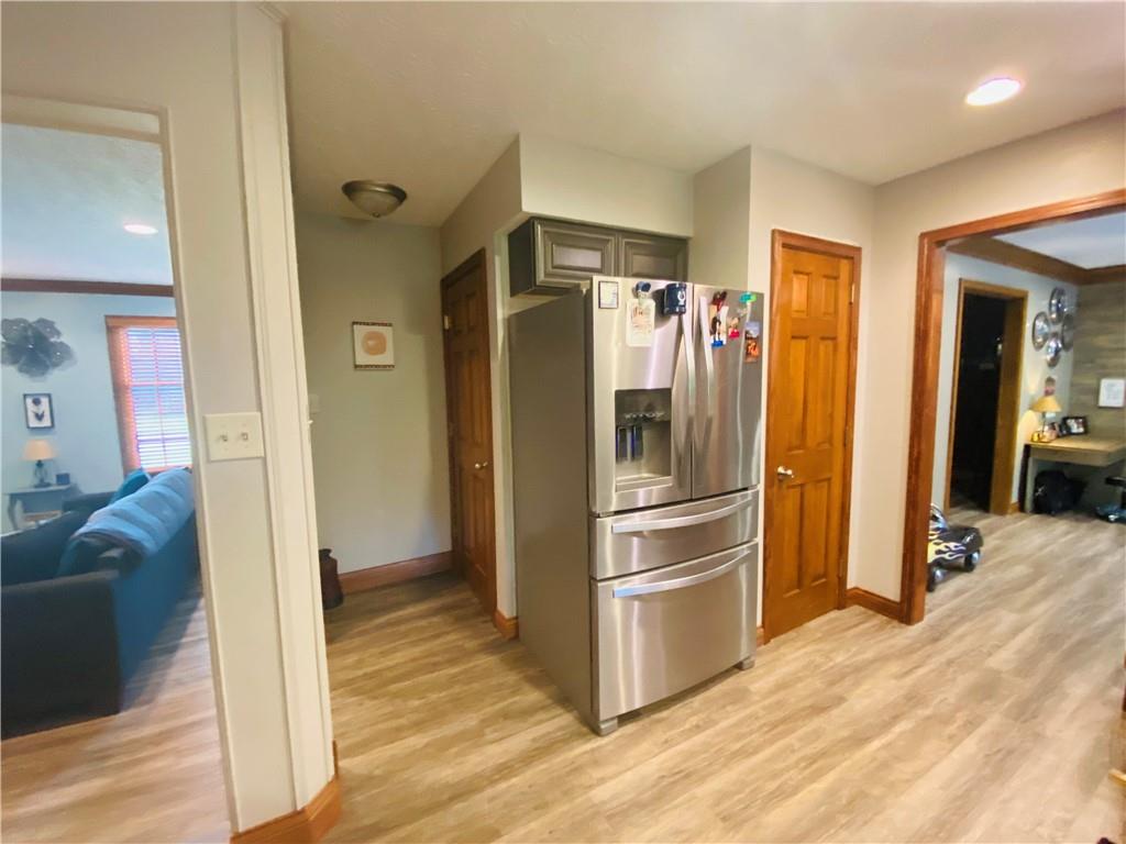 851 Valley Way Road Greenwood, IN 46142 - Photo 12 of 40 Gallery Image 12