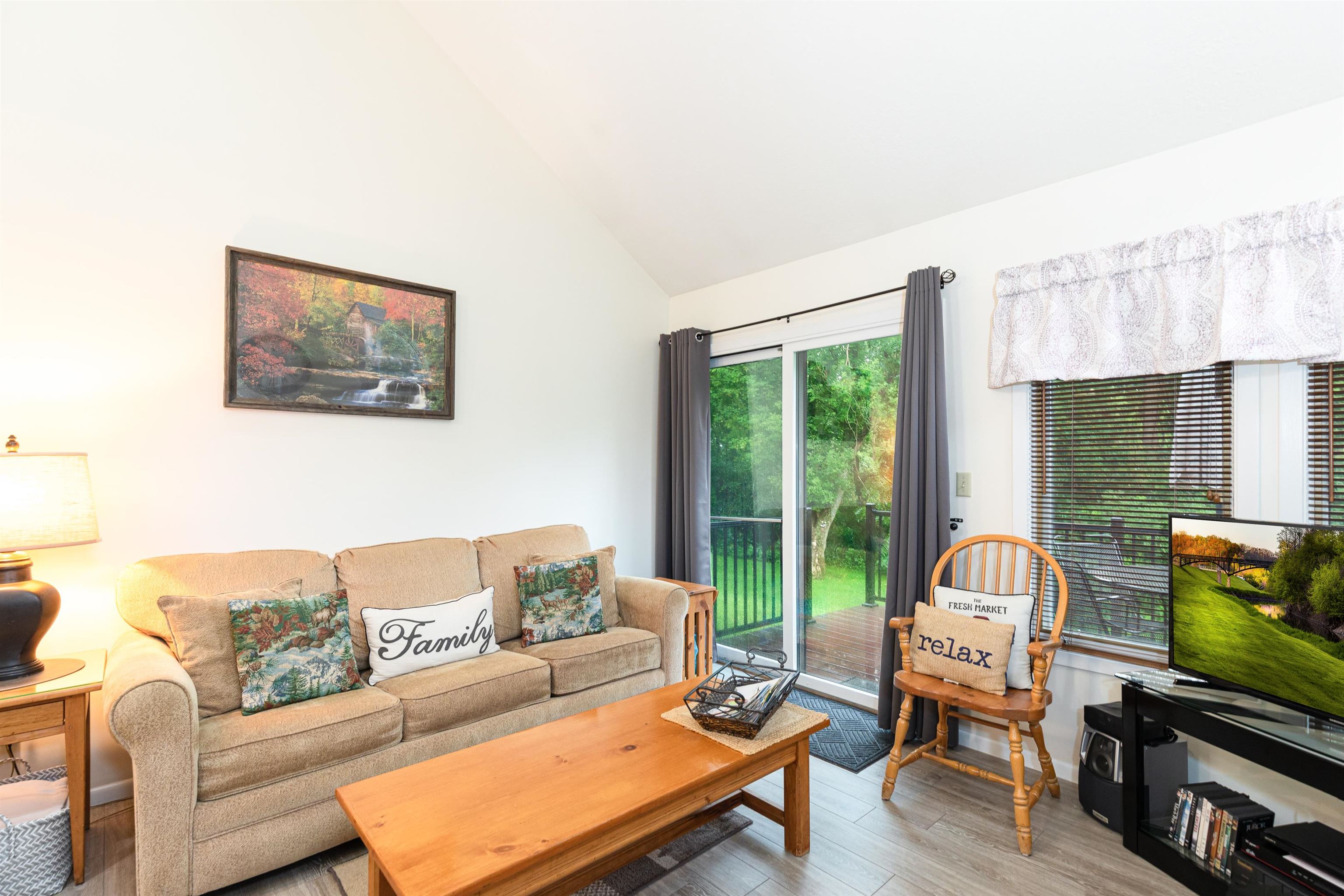 41 Spring Creek Lane Galena, IL 61036 - Photo 6 of 34