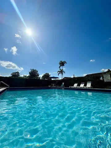 $2,700 | 14980 Southwest 49th Lane, Unit 1H, Miami, FL 33185