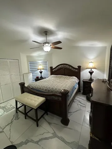 $2,700 | 14980 Southwest 49th Lane, Unit 1H, Miami, FL 33185